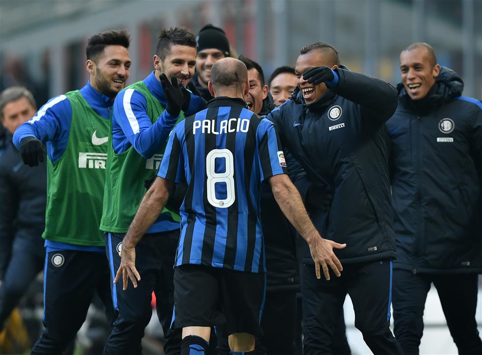 梅西加盟迈阿密2年半引热议（梅西两年半合约加盟迈阿密引发热议）