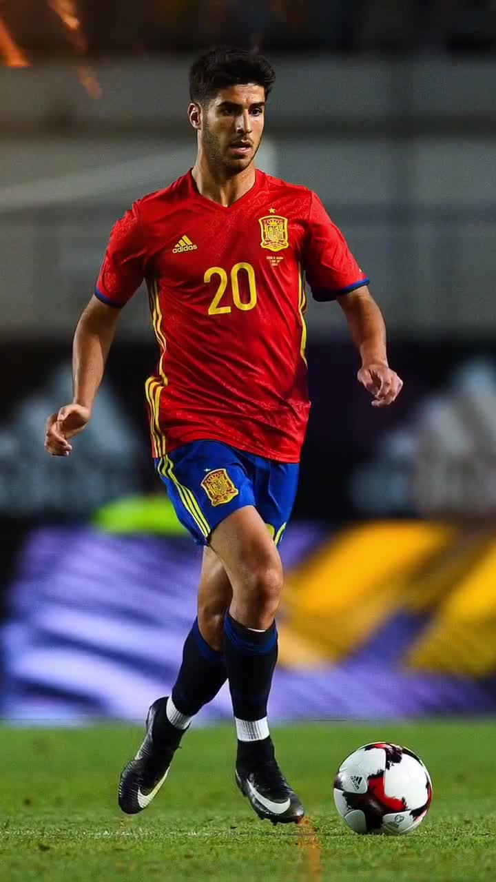 博尔哈：回到西班牙队是一种奖励，我可以在定位球中提供帮助（博尔哈：重返西班牙队是种肯定，我能在定位球上贡献力量）