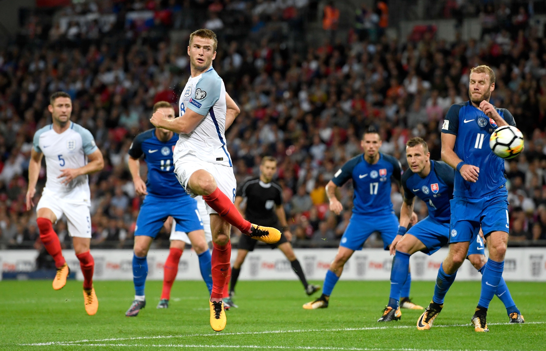 洛卡特利：佛罗伦萨垫底不是他们真实实力，但今天我们必须赢（洛卡特利：佛罗伦萨垫底不符真实实力，但今天我们非赢不可）