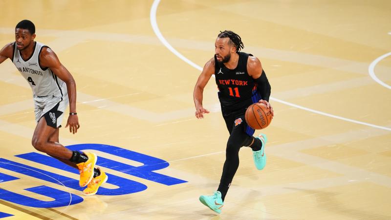 点射得分，凯文-迪克斯成为历史首位在德甲进球的印尼球员（凯文-迪克斯点球破门，成德甲史上首位进球的印尼球员）