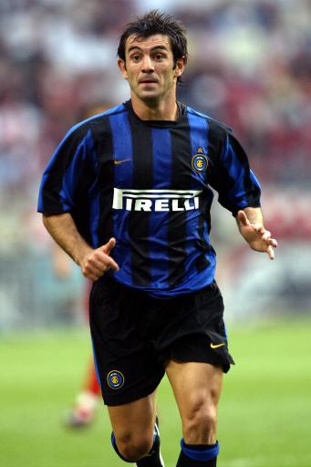 查理-亚当：麦克托米奈的精彩倒钩足以比肩齐达内的天外飞仙（查理-亚当称麦克托米奈这记倒钩堪比齐达内的天外飞仙）